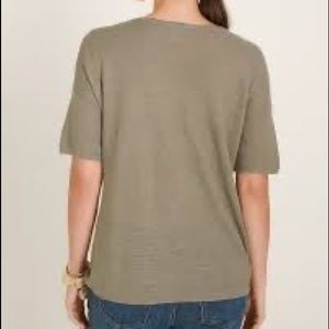 Chicos sage leaf short sleeve blouse NWT